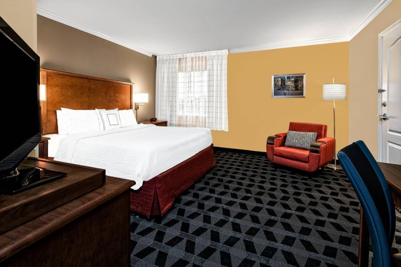 Towneplace Suites By Marriott San Antonio Northwest Екстериор снимка